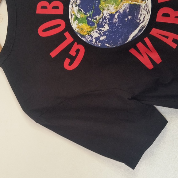 NWT Cali Dewitt Black T-Shirt with Global Warning Graphic Coffin Sz Small Men - Picture 12 of 15